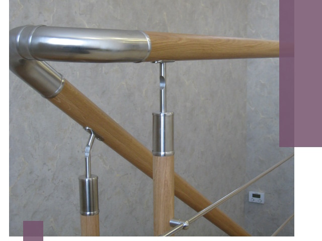 Комбинированные перила на заказ в Анапе — монтаж и производство