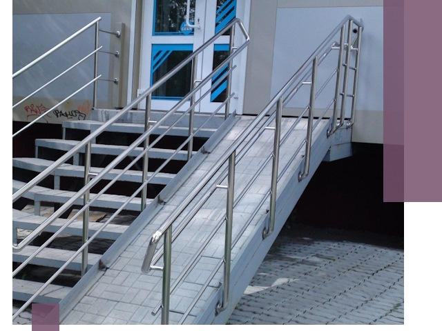 Пандус на крыльцо под ключ в Анапе: монтаж и изготовление