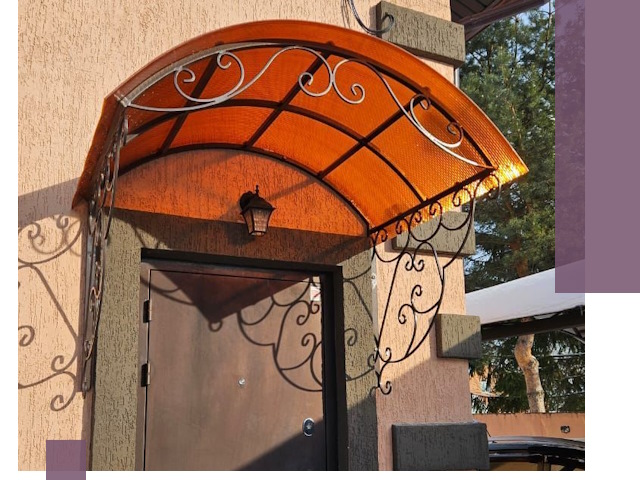 Демонтаж козырьков в Анапе быстро и безопасно