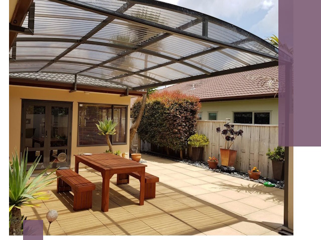 Навесы во двор под ключ в Анапе — изготовление и монтаж